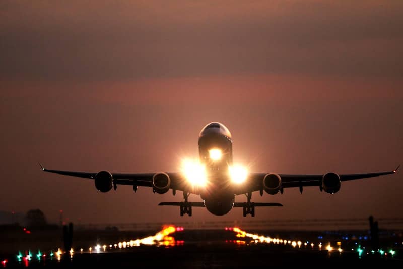 Heathrow Airport (LHR) taxi transfer from Walton On Thames by CABS WALTON - 15 miles, ~35 min journey