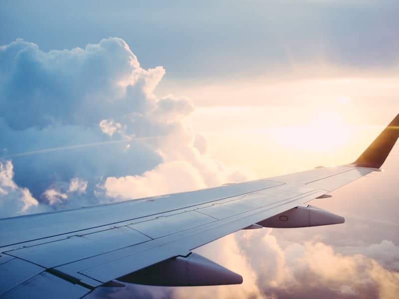 Airport Transfers service by CABS WALTON - professional Walton On Thames taxi airport transfers transportation